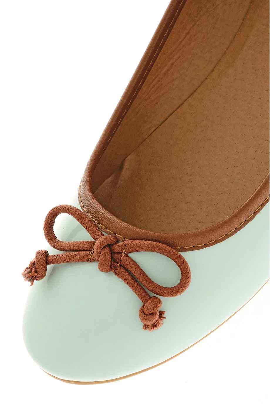 DEUX COULEUR Mint Patent Ballerinas