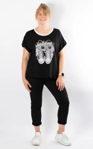 Flowers & Trainers T | Black