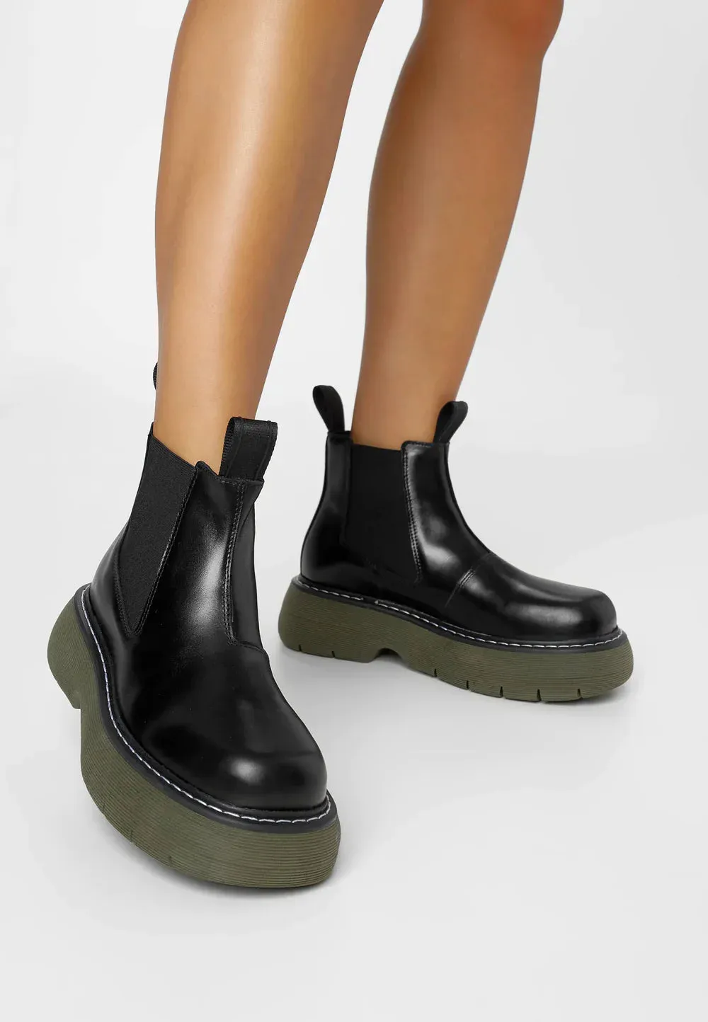 LÄST Ella Leather Black/Green Chelsea Boots