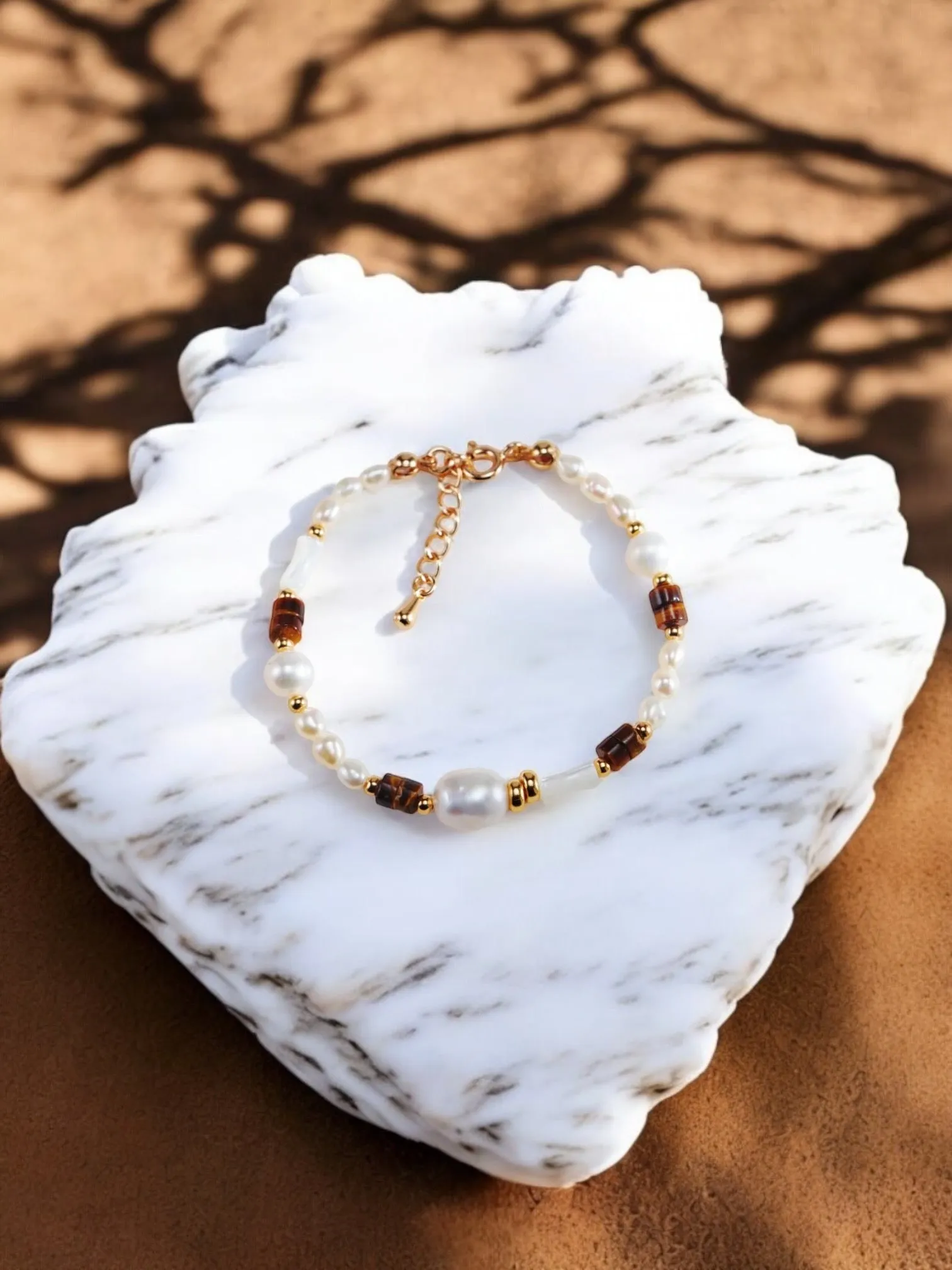 Tigrina - Tiger Eye Stone Pearl Bracelet